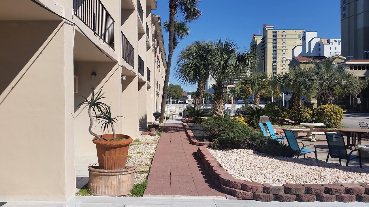شاطئ ميرتل Sea Banks Motor Inn المظهر الخارجي الصورة