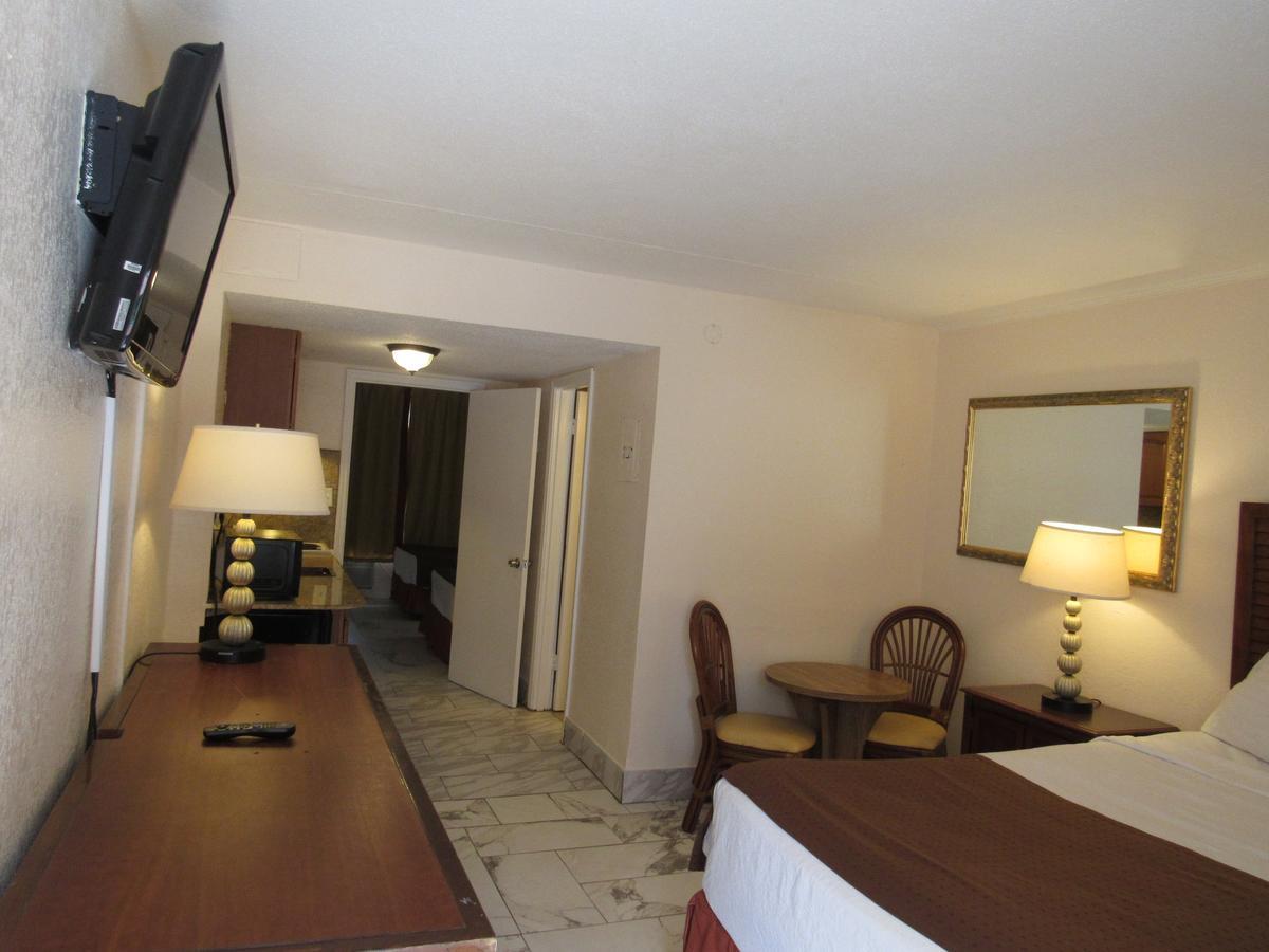 شاطئ ميرتل Sea Banks Motor Inn المظهر الخارجي الصورة