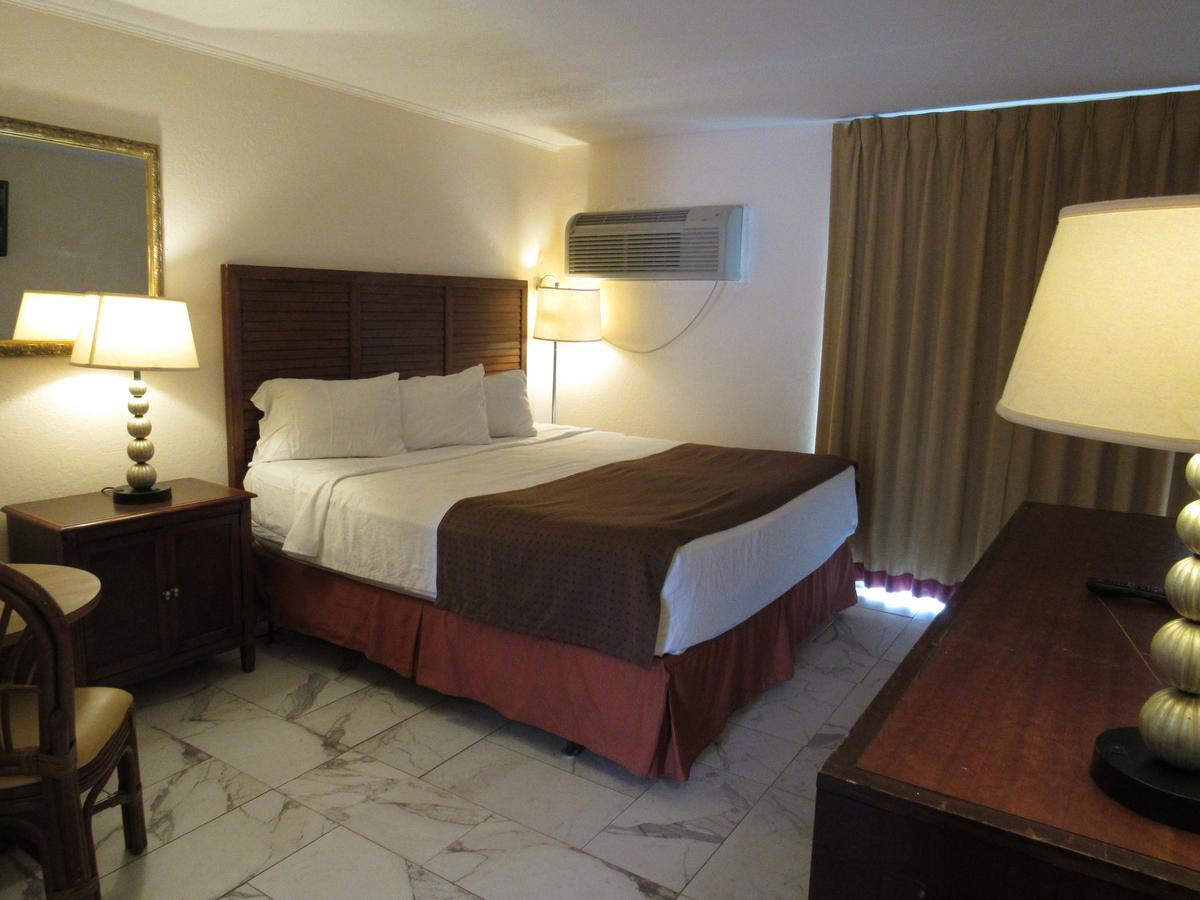 شاطئ ميرتل Sea Banks Motor Inn المظهر الخارجي الصورة