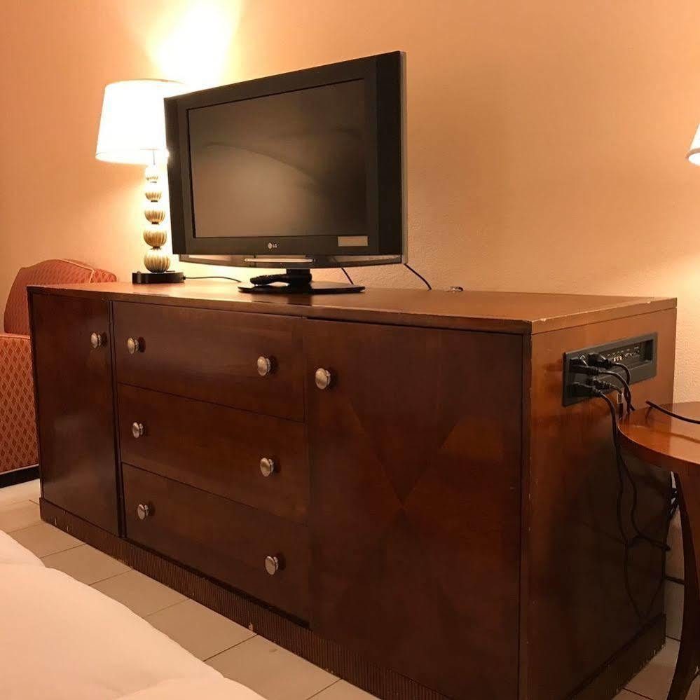 شاطئ ميرتل Sea Banks Motor Inn المظهر الخارجي الصورة